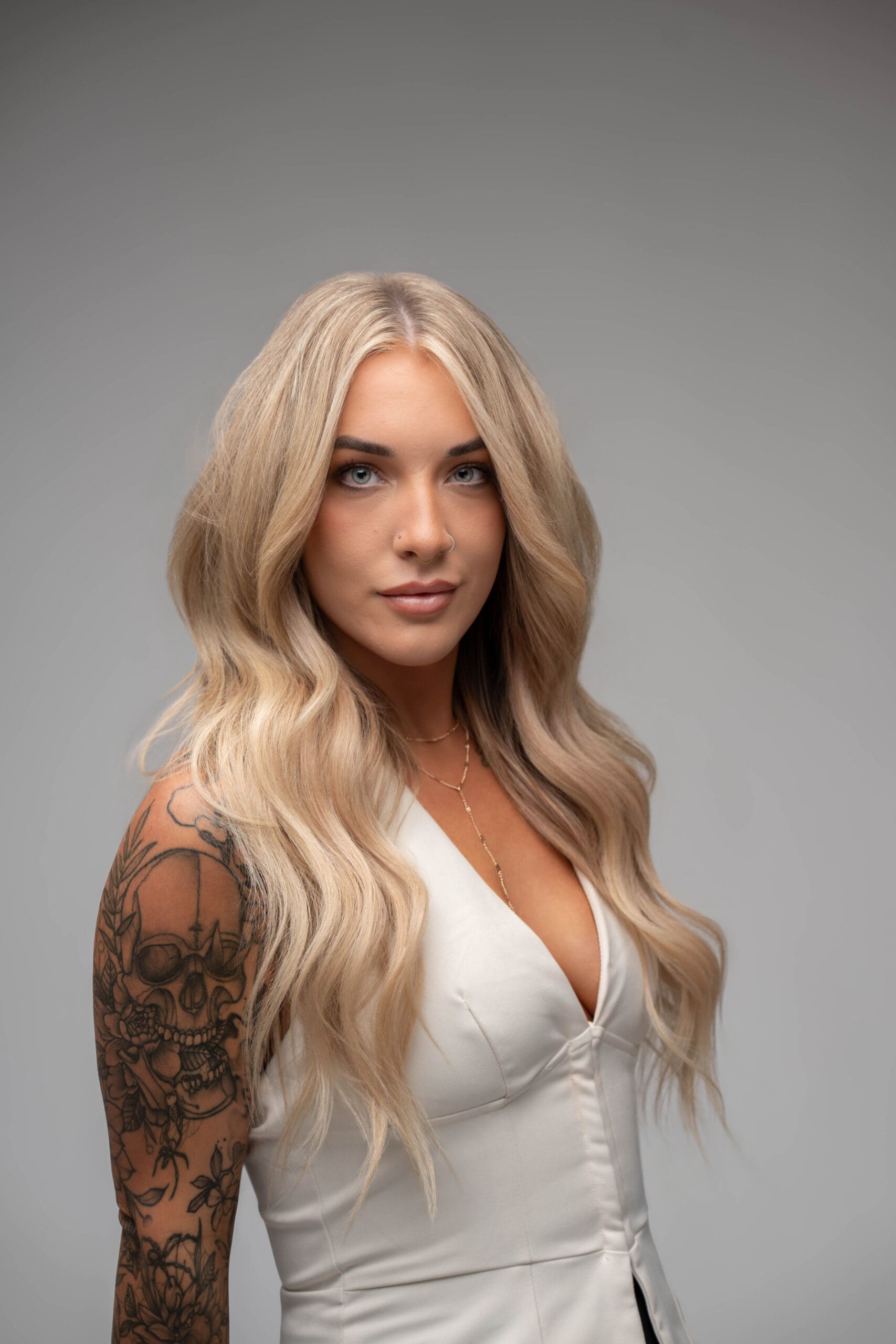 Lived-in blonde, styled